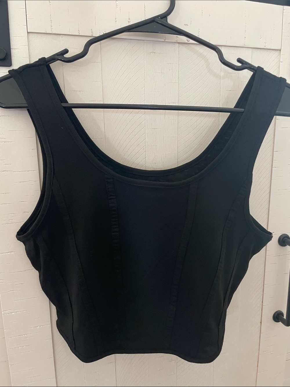 Classic Black Scoop Neck Cropped Tank Top